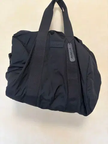 Nike SKIMS 블랙 보스턴 백