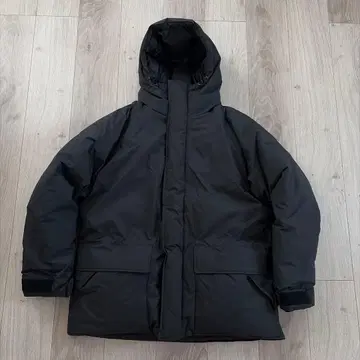 새상품급 마모트 디마 다운 자켓 sizeM TSAMD024