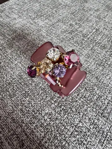 장식 포함 퍼플 핑크 헤어 클립