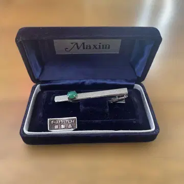 새상품 Maxim 은제 넥타이핀 그린 컬러 스톤 포함