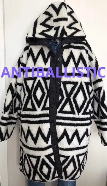새상품급 ANTIBALLISTIC 롱 코트 리버서블 보아 x 퀼팅