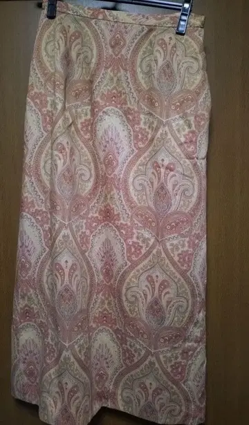 NEWYORKER 페이즐리 타이트 스커트 새상품급