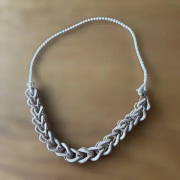 트리플 오 왈츠 목걸이 모카 뜨개질 디자인