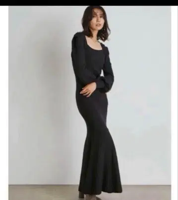 스나이델 SNIDEL 스퀘어넥 머메이드 니트 원피스