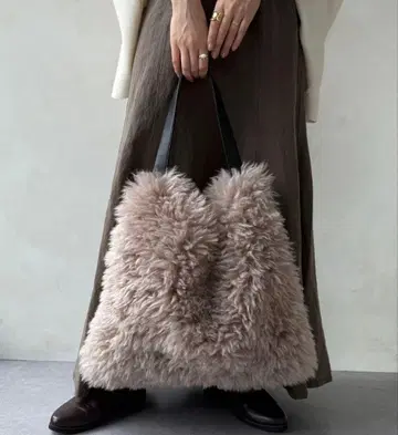 DouDou 빅 에코 퍼 백 베이지