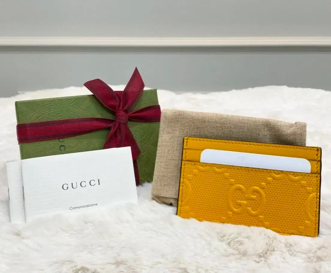 [New Product] Gucci GG Emboss Card Wallet Yellow