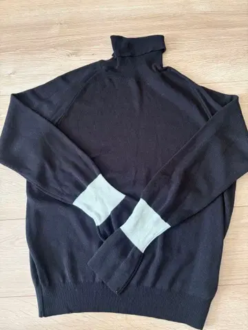 야마다야 터틀넥 스웨터 블랙