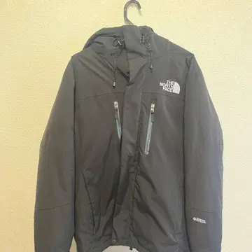 THE NORTH FACE 방수 후드 부착 다운 자켓