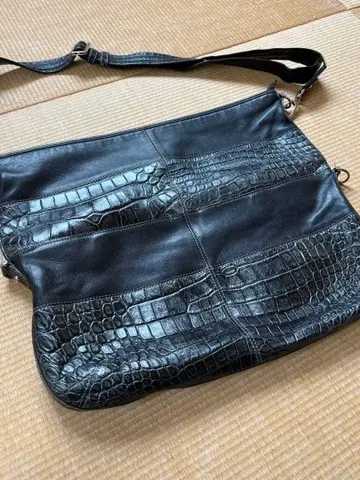 Creatorre 크로커다일풍 가죽 숄더백
