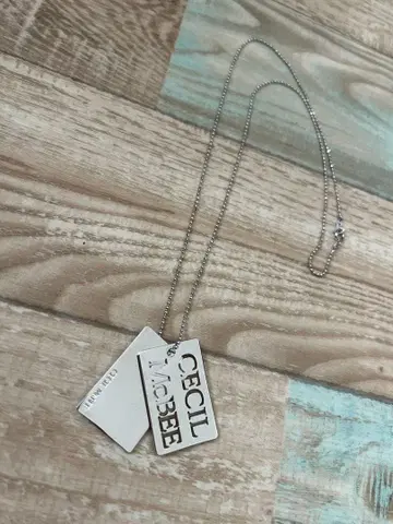 세실 맥비 실버 플레이트 목걸이 헤이세이 레트로