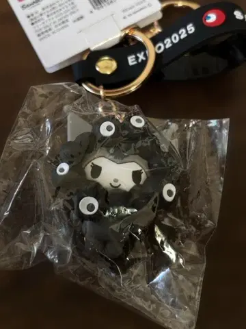 쿠로미 만박회장 한정판 블랙 미야쿠미야쿠 키링 흑백 산리오