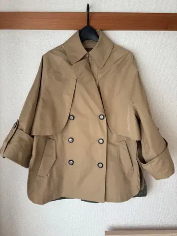 RISLEY 베이지 숏 트렌치코트 아우터