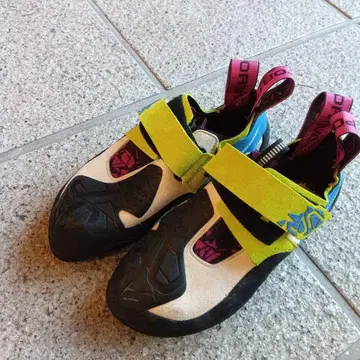 스포르티바 스쿠아마 여성용 새상품급 35.5