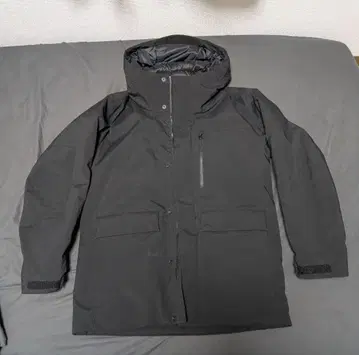 유니클로 하이브리드 다운 S 사이즈