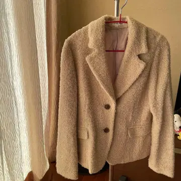 크림색 보아 자켓 더블 버튼