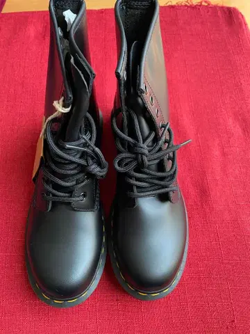 닥터마틴 1460W 8홀 부츠 6 UK 25.0cm