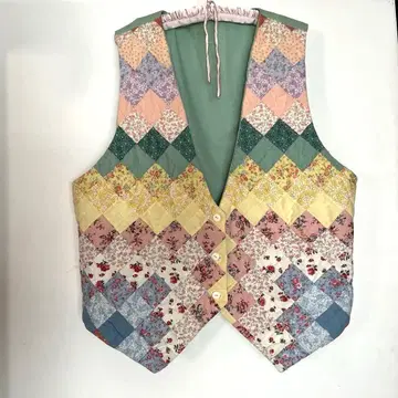 빈티지 퀼팅 패치워크 베스트