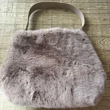 Reflect 퍼 핸드백