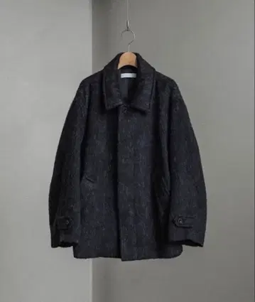 울 소재 다크 그레이 오버사이즈 코트