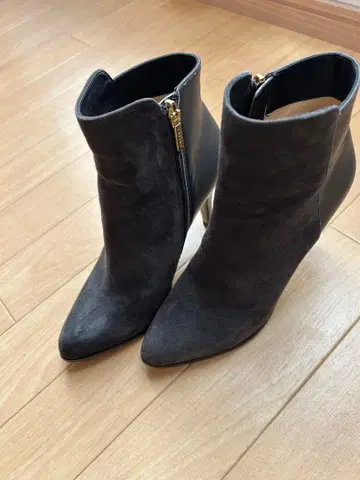 모드 에 자코모 카리노 MODE ET JACOMO carino