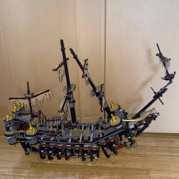 결품 있음 레고 LEGO 71042 캐리비안의 해적 사일런트 메리 호