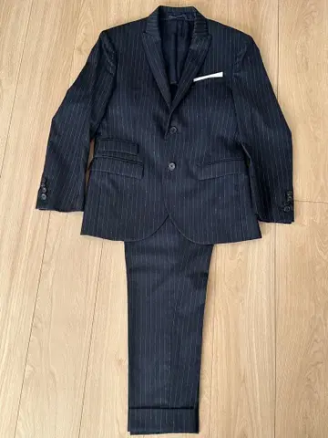 새상품급 NEIL BARRETT 네이비 스트라이프 수트 46