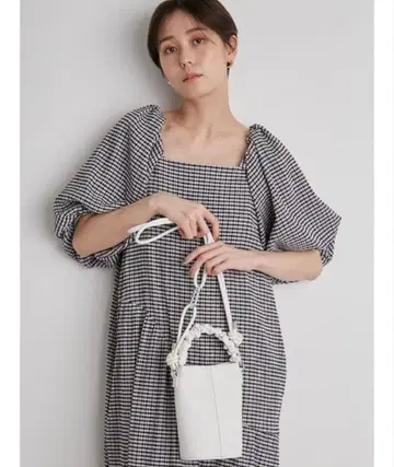 [ emmi atelier ] 개더 핸들 미니 숄더