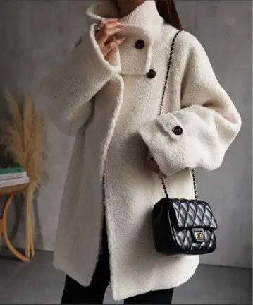 아이보리 보아 자켓