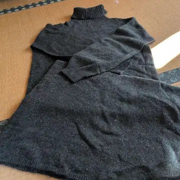 BEARDSLEY 터틀넥 니트 원피스 그레이