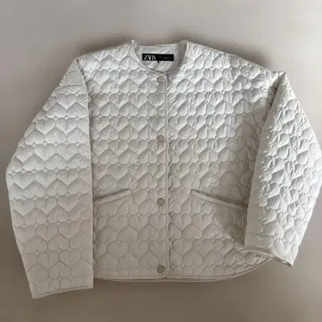 새상품급 ZARA 화이트 퀼팅 자켓 S