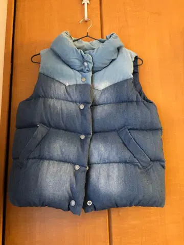 BAYFLOW 데님 그라데이션 다운 베스트