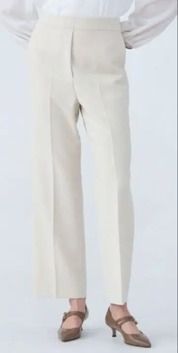 Ballsey 투모로우랜드 아이보리 팬츠