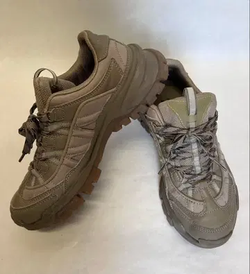 ZARA 베이지 통굽 신발