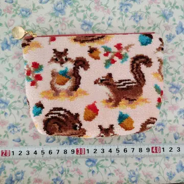 다람쥐 패턴 플리스 파우치