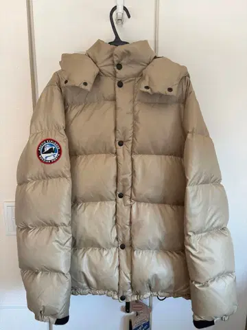 아크테크 익스플로러 후드 부착 다운 자켓 베이지 M 사이즈