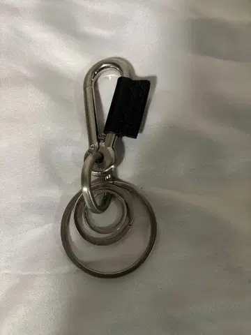 핸더 스킴 가죽 키링 카라비너 블랙