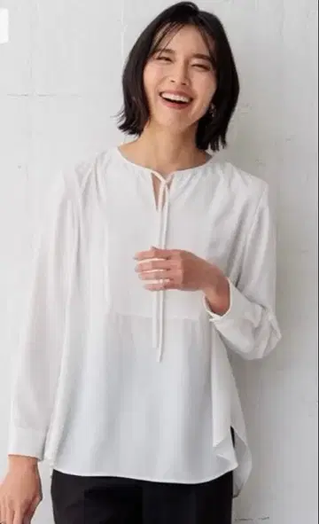 23구 온워드 사이즈 40 긴팔 블라우스