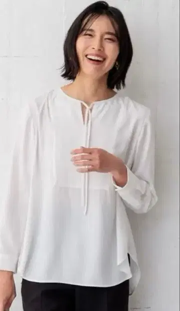 23구 온워드 사이즈 40 긴팔 블라우스