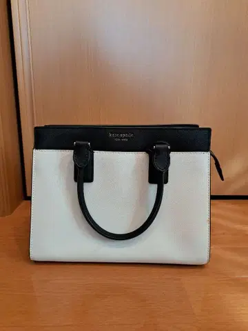 케이트 스페이드 핸드백 화이트/블랙