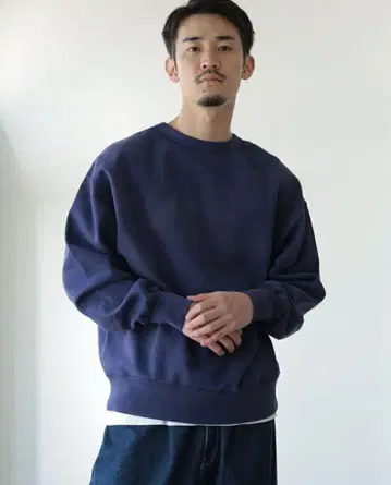 BEAMS 페이드 루즈 실루엣 맨투맨 네이비 M