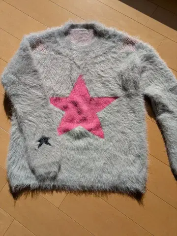 복슬복슬 퍼 소재 핑크 별 패턴 긴팔 스웨터