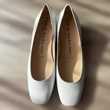 파비오 루스코니 펌프스