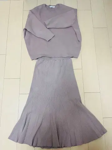 NOBLE 스무스 니트 풀오버 니트 스커트 셋업