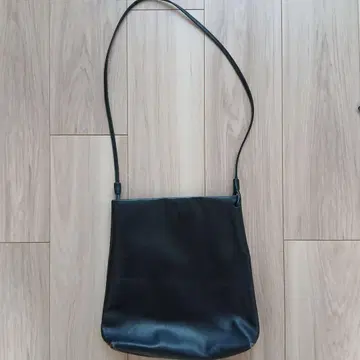 [ 최종 가격 12/24까지 ] 숄더백 evam eva