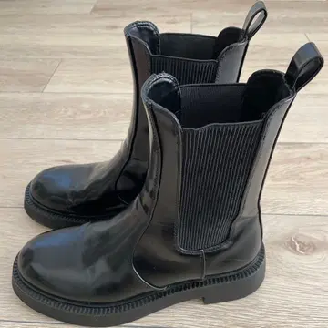 ZARA 사이드 고어 부츠 37