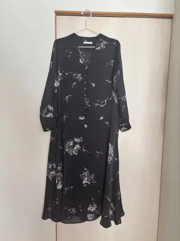 Plage 꽃무늬 긴팔 맥시 원피스