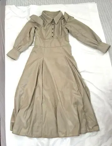 dazzlin 프릴 숄더 롱 원피스 M 베이지