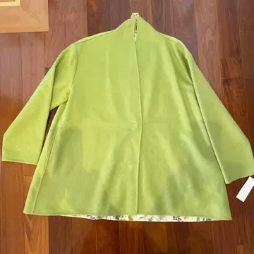 그린 컬러 코트