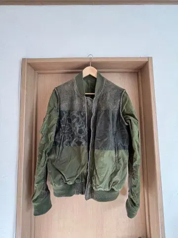 올리브 그린 MA-1 자켓 M 사이즈