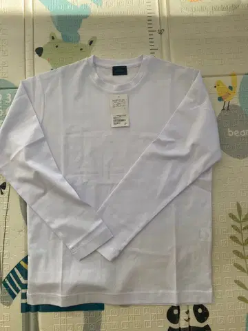 화이트 코튼 긴팔 티셔츠